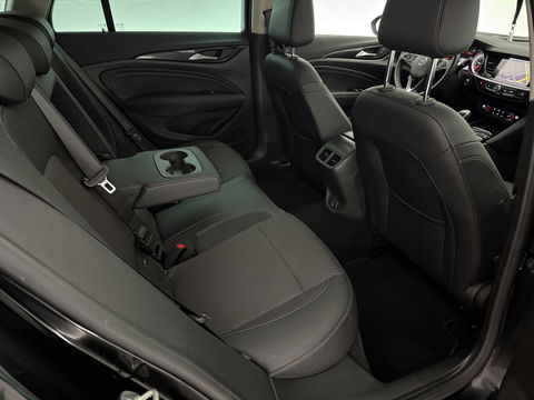 Opel Insignia 1.5 Turbo Business Executive | Carplay | Trekh. | Cruise | Navi | Parkeersens. | Keyless | NAP