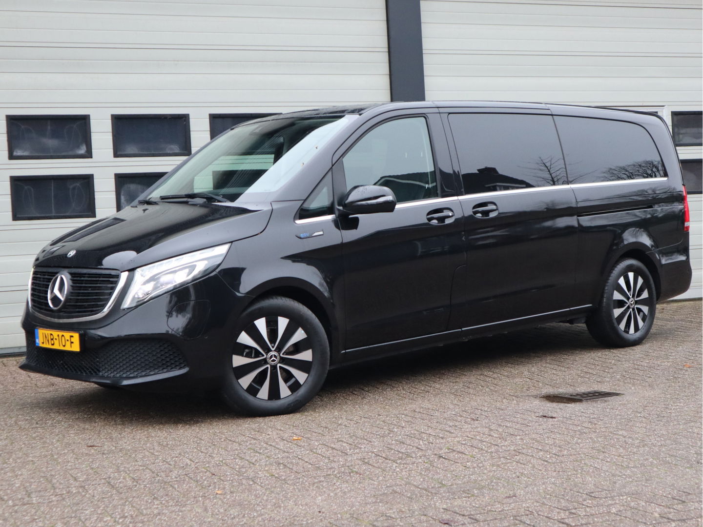 Mercedes-Benz EQV 300 90kWh SoH 95,5 % L3 Extra Lang - 8 Zits - Leder - elc. Schuif
