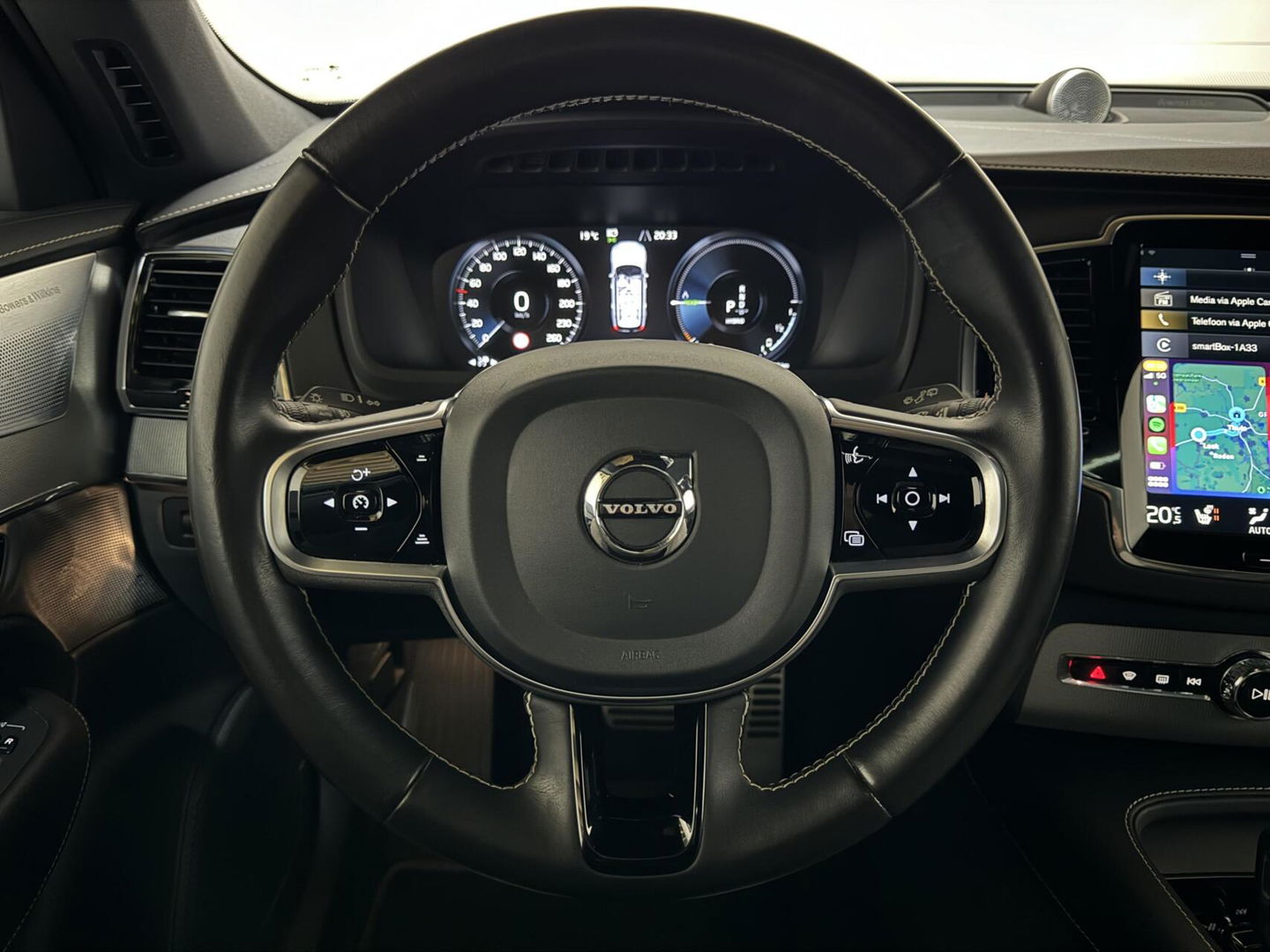 Volvo XC90 2.0 T8 Recharge AWD R-Design Pano B&W Luchtvering Trekh. 360°