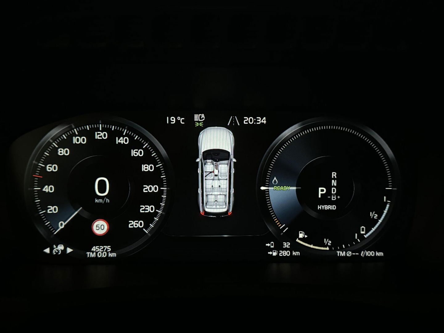 Volvo XC90 2.0 T8 Recharge AWD R-Design Pano B&W Luchtvering Trekh. 360°