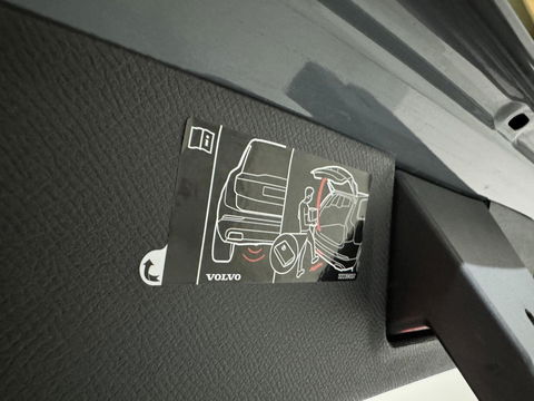 Volvo XC90 2.0 T8 Recharge AWD R-Design Pano B&W Luchtvering Trekh. 360°