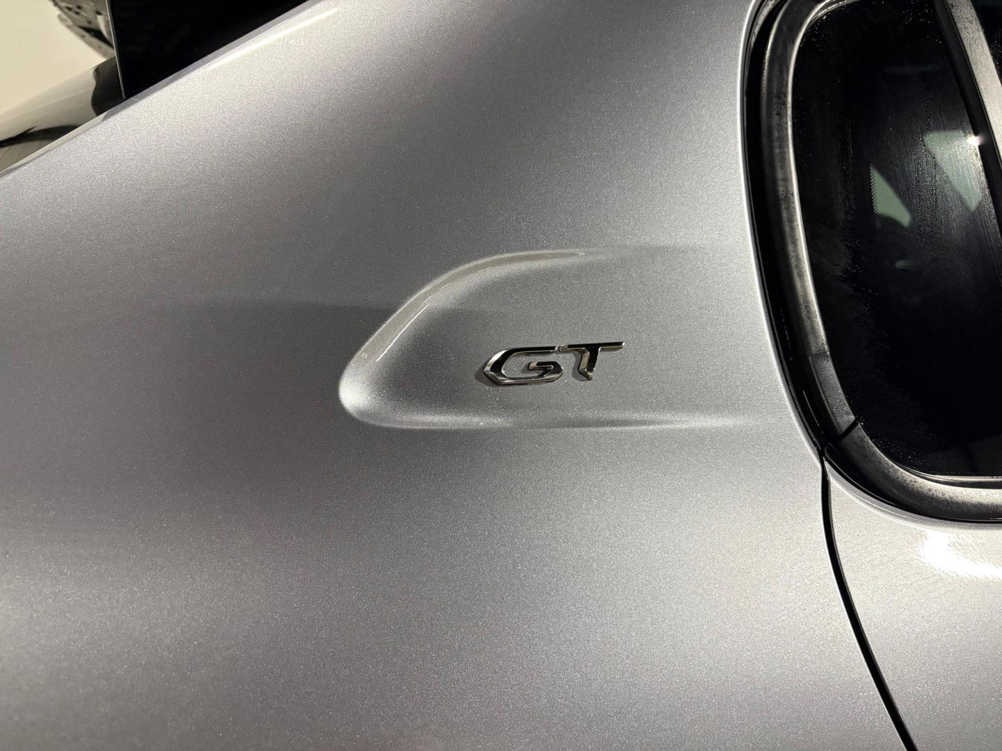 Peugeot 208 1.2 PureTech 100 GT KEYLESS PANO BOMVOL'