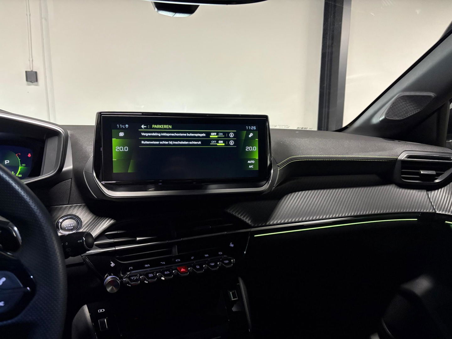 Peugeot 208 1.2 PureTech 100 GT KEYLESS PANO BOMVOL'