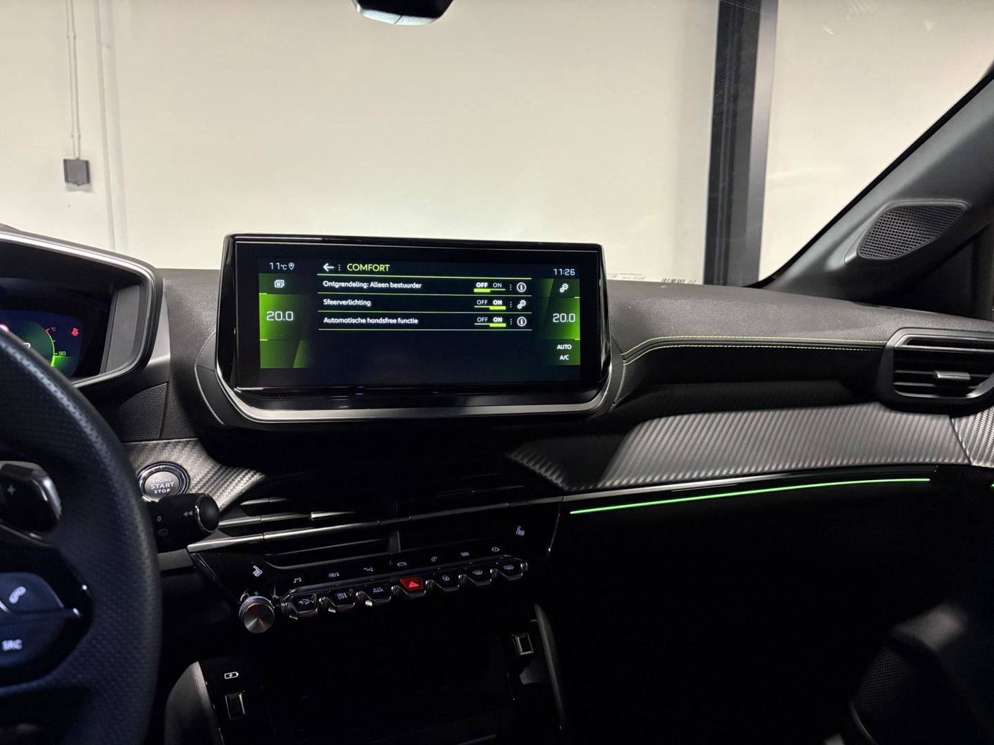 Peugeot 208 1.2 PureTech 100 GT KEYLESS PANO BOMVOL'