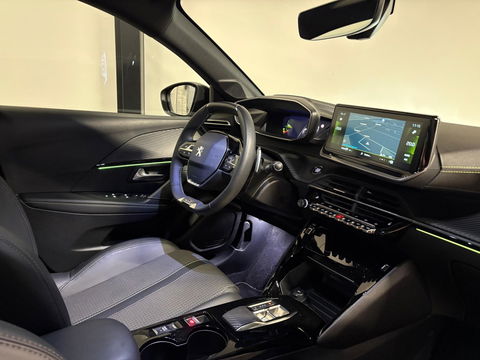 Peugeot 208 1.2 PureTech 100 GT KEYLESS PANO BOMVOL'