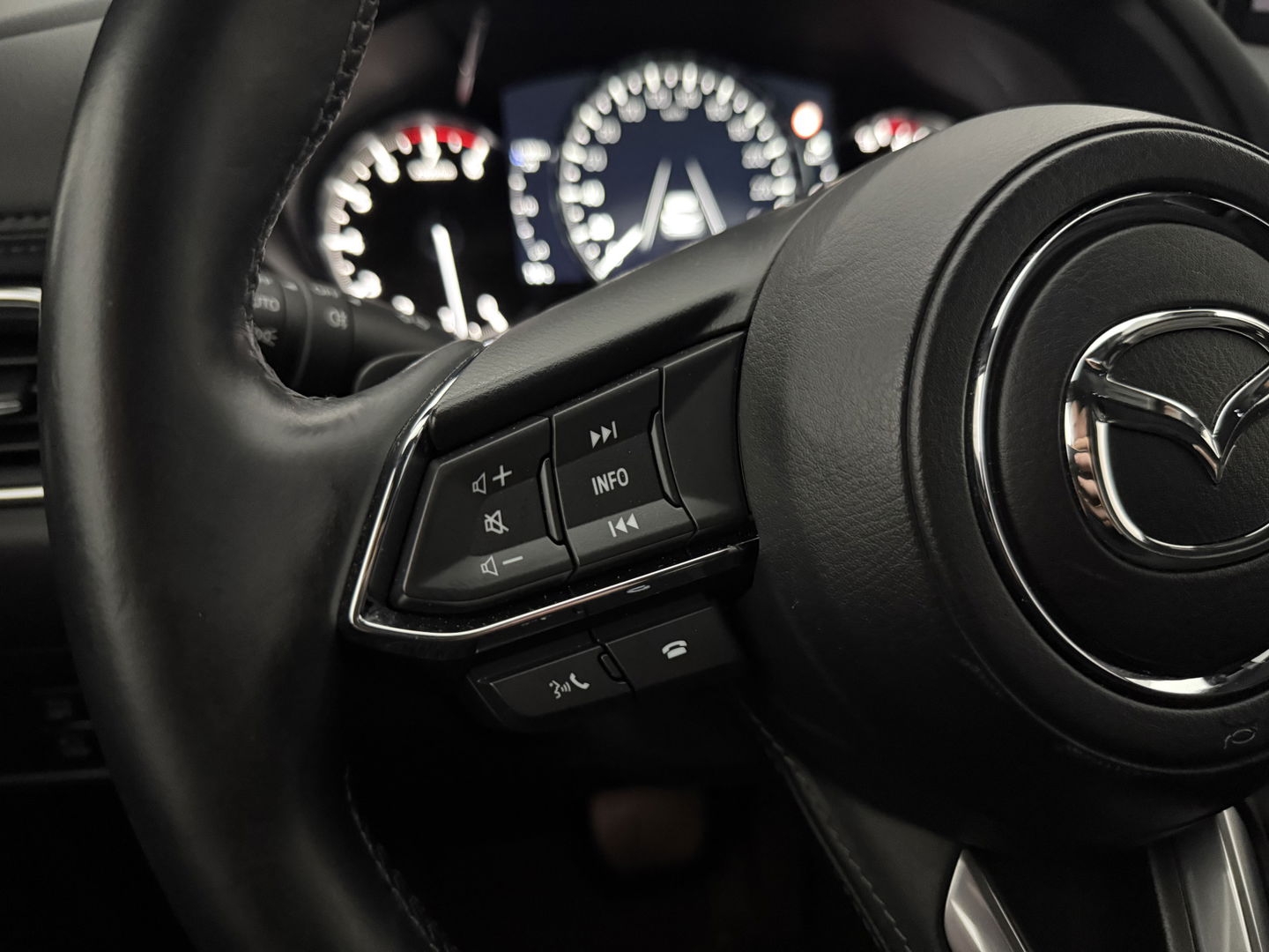 Mazda CX-5 2.0 165PK e-Skyactiv Takumi | 360° | HuD | Bose | Memory | Virtual | Stoel/ Stuur verw. | Keyless | Adap. Cruise | Carplay