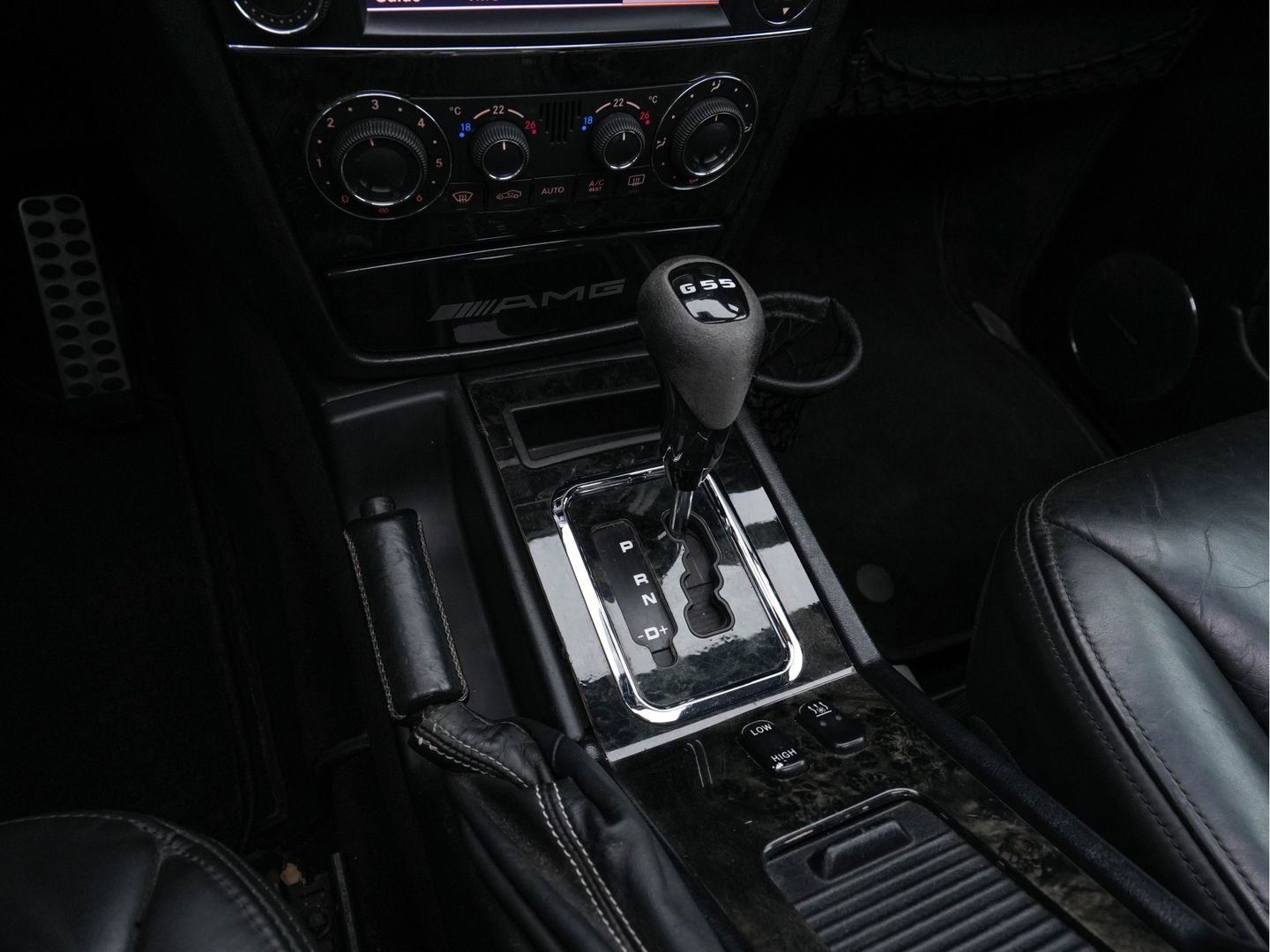 Mercedes-Benz G-Klasse AMG 55 Kompressor Lang AMG Aut. *PANO | LUXURY-DESIGNO-LEATHER | XENON | HARMAN/KARDON | MEMORY-PACK | CAMERA | NAVI-FULLMAP | HEATED-COMFORTSEATS | PIRVACY-GLASS | 20''ALU | TOWBAR*