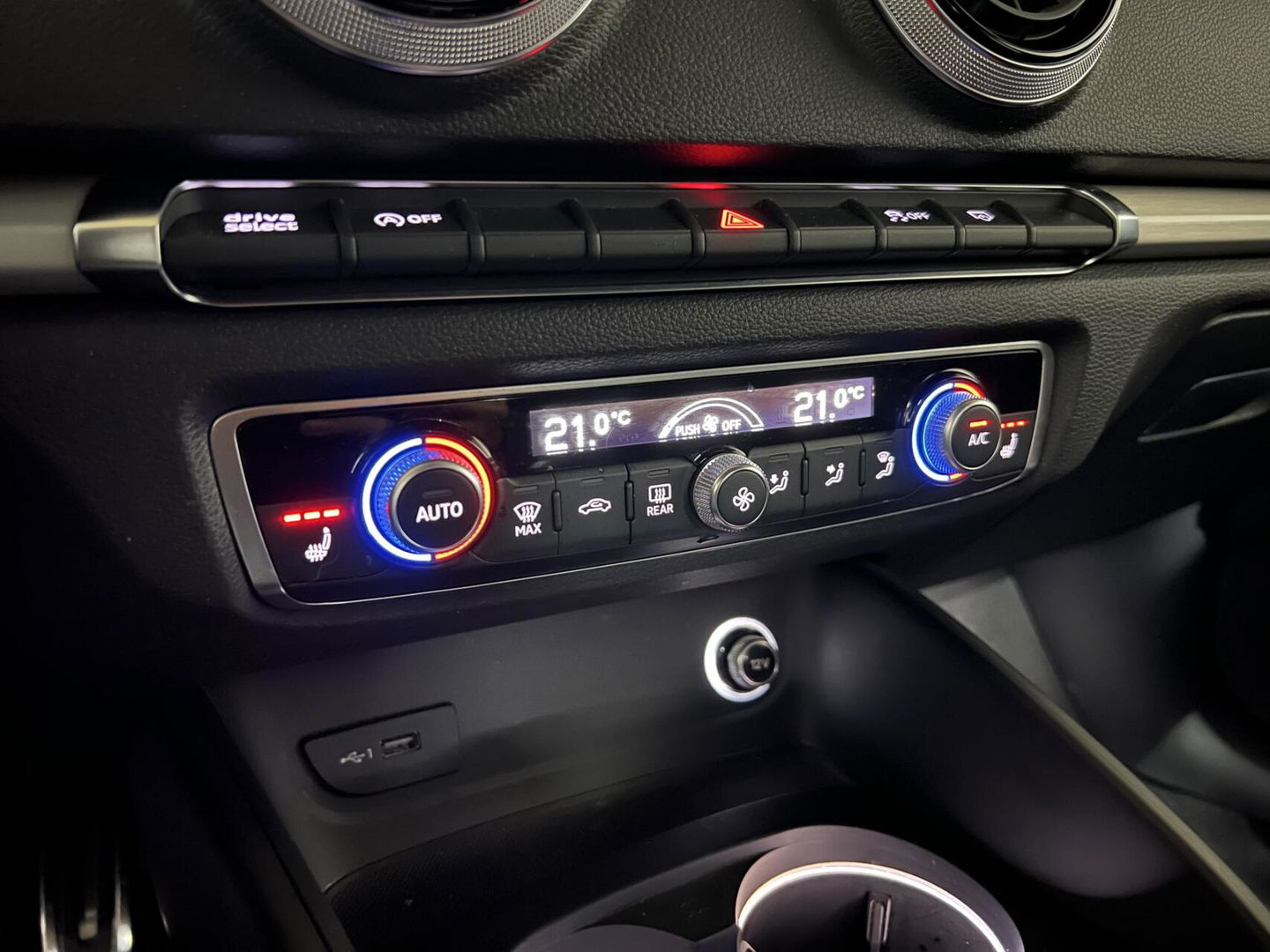 Audi A3 Limousine 35 TFSI S-Line Black Optic Virtual Carplay NAP