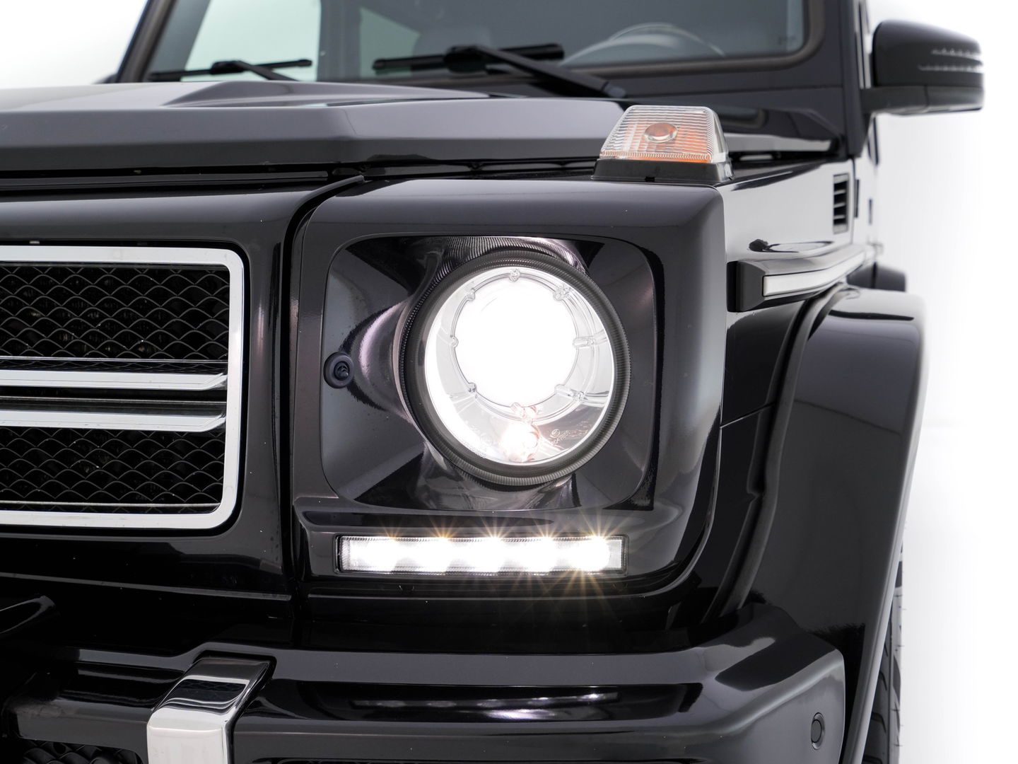 Mercedes-Benz G-Klasse AMG 55 Kompressor Lang AMG Aut. *PANO | LUXURY-DESIGNO-LEATHER | XENON | HARMAN/KARDON | MEMORY-PACK | CAMERA | NAVI-FULLMAP | HEATED-COMFORTSEATS | PIRVACY-GLASS | 20''ALU | TOWBAR*