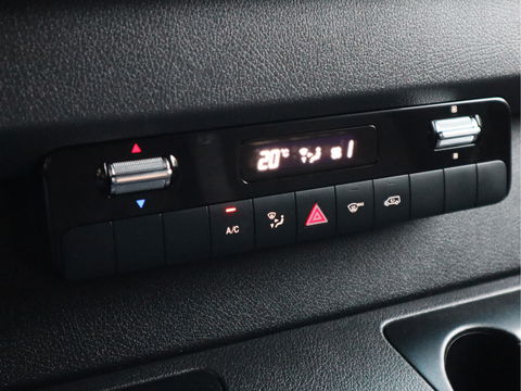 Mercedes-Benz Sprinter 515 CDI Automaat - Bakwagen Laadklep Zijdeur - Trekhaak - Mbux