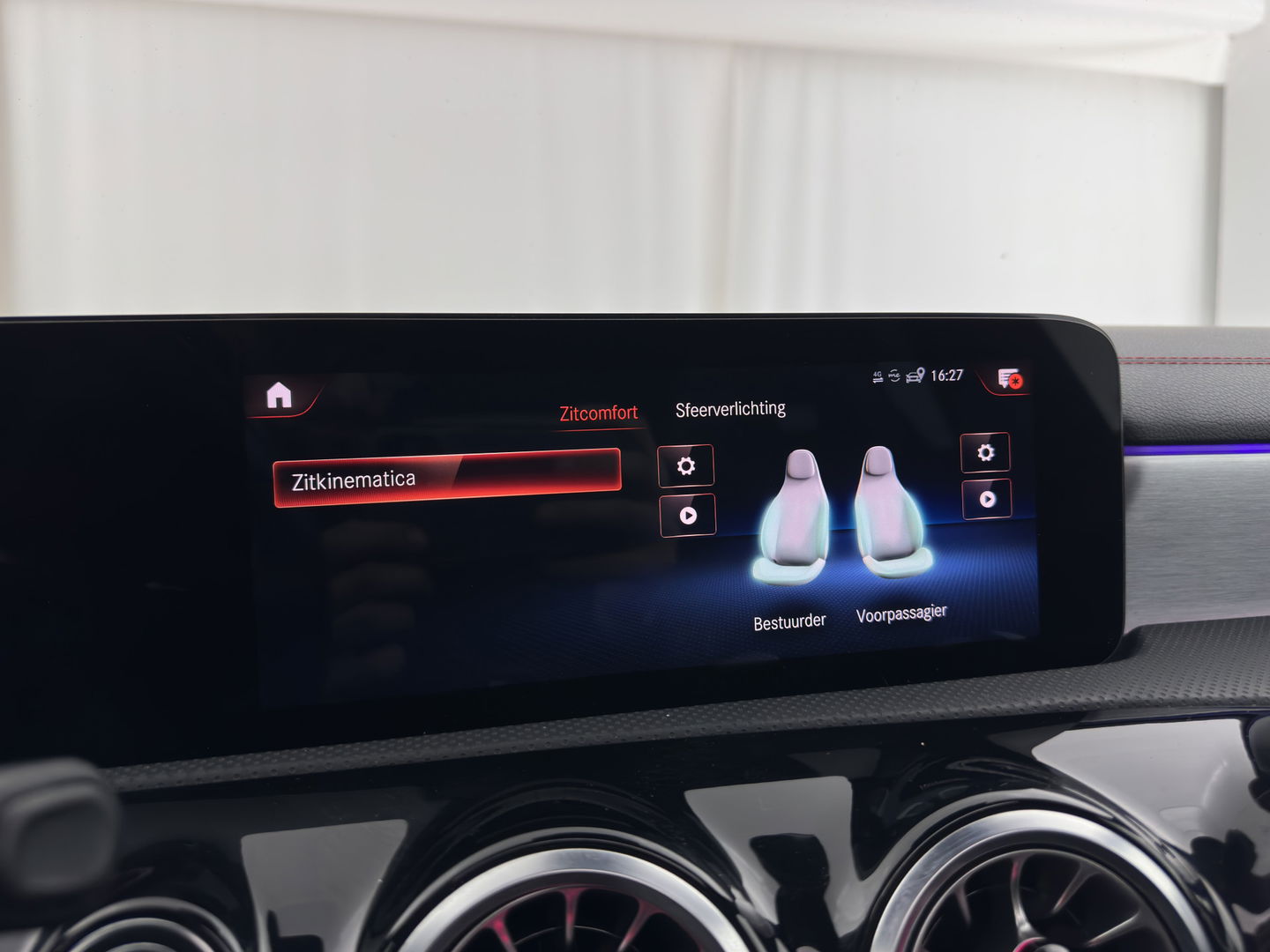 Mercedes-Benz CLA-Klasse Shooting Brake 250 e Business Solution AMG Limited (INCL.BTW) *PANO | LEATHER-MICROFIBRE | MULTIBEAM-LED | AMBIENT-LIGT | BLIND-SPOT | HEATED-SPORTSEATS | WIDE-SCREEN-DIGICOCKPIT | DAB+ | NAVI-FULLMAP | CAMERA | PRIVACY-GLASS |  18''ALU*