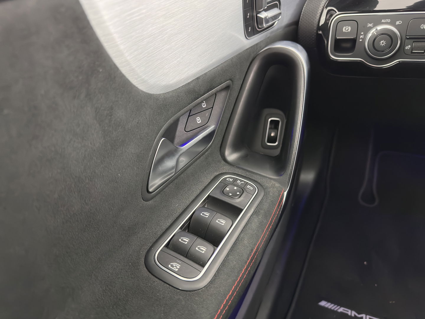 Mercedes-Benz CLA-Klasse Shooting Brake 250 e Business Solution AMG Limited (INCL.BTW) *PANO | LEATHER-MICROFIBRE | MULTIBEAM-LED | AMBIENT-LIGT | BLIND-SPOT | HEATED-SPORTSEATS | WIDE-SCREEN-DIGICOCKPIT | DAB+ | NAVI-FULLMAP | CAMERA | PRIVACY-GLASS |  18''ALU*