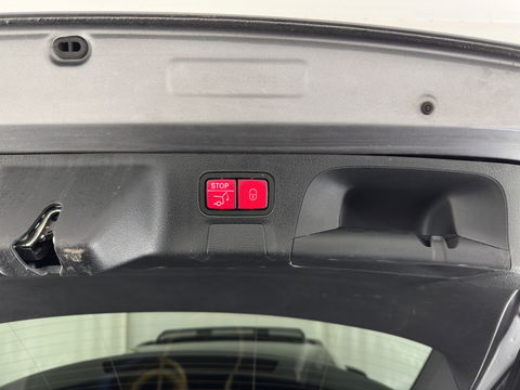 Mercedes-Benz CLA-Klasse Shooting Brake 250 e Business Solution AMG Limited (INCL.BTW) *PANO | LEATHER-MICROFIBRE | MULTIBEAM-LED | AMBIENT-LIGT | BLIND-SPOT | HEATED-SPORTSEATS | WIDE-SCREEN-DIGICOCKPIT | DAB+ | NAVI-FULLMAP | CAMERA | PRIVACY-GLASS |  18''ALU*