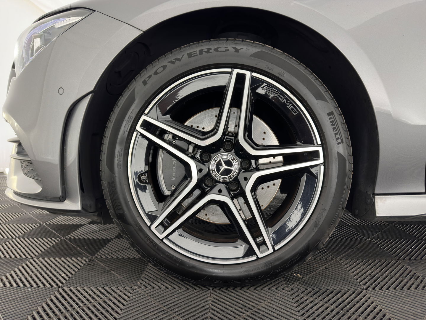 Mercedes-Benz CLA-Klasse Shooting Brake 250 e Business Solution AMG Limited (INCL.BTW) *PANO | LEATHER-MICROFIBRE | MULTIBEAM-LED | AMBIENT-LIGT | BLIND-SPOT | HEATED-SPORTSEATS | WIDE-SCREEN-DIGICOCKPIT | DAB+ | NAVI-FULLMAP | CAMERA | PRIVACY-GLASS |  18''ALU*