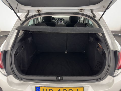Citroën C4 1.6 BlueHDi Feel *PANO | SPORT-SEATS | PDC | PRIVACY-GLASS | ECC | CRUISE | TOWBAR*