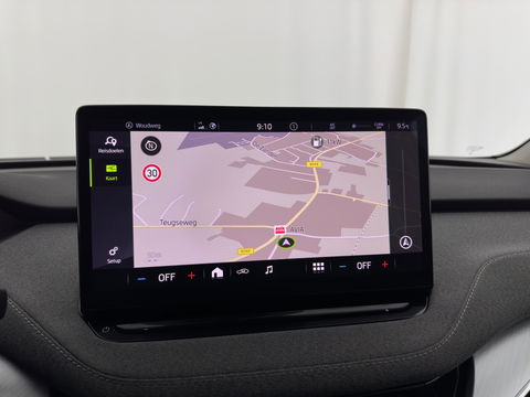 Škoda Enyaq iV 80 {SOH-90%} [ 3-Fase ] (INCL-BTW) *LEATHER-FABRIC | FULL-LED | DIGI-COCKPIT | CAMERA | KEYLESS | NAVI-FULLMAP | AMBIENT-LIGHT | ECC | HEATED-COMFORTSEATS | DAB+ | PDC | CRUISE | CARPLAY | TOWBAR | 19"ALU*