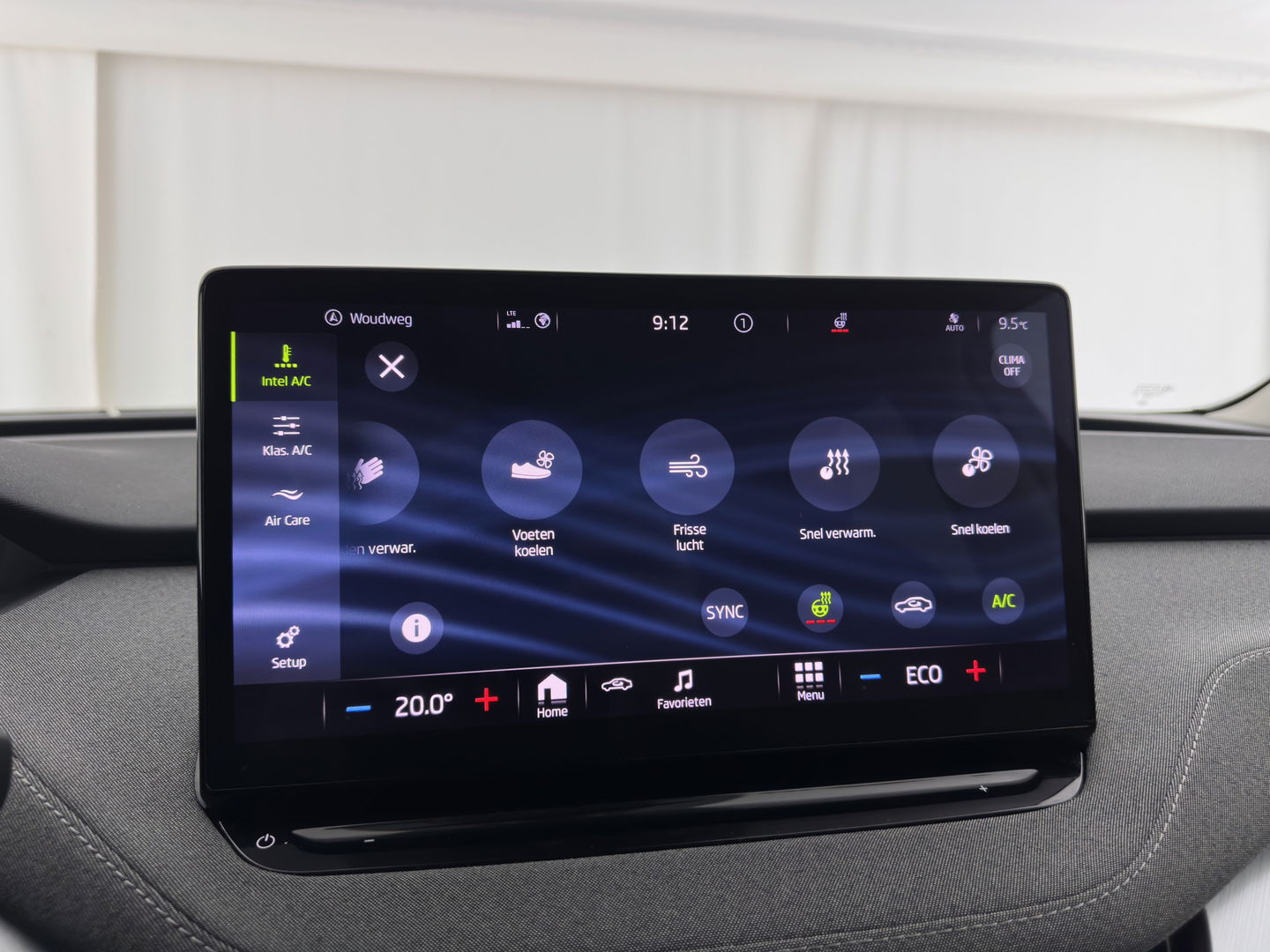 Škoda Enyaq iV 80 {SOH-90%} [ 3-Fase ] (INCL-BTW) *LEATHER-FABRIC | FULL-LED | DIGI-COCKPIT | CAMERA | KEYLESS | NAVI-FULLMAP | AMBIENT-LIGHT | ECC | HEATED-COMFORTSEATS | DAB+ | PDC | CRUISE | CARPLAY | TOWBAR | 19"ALU*