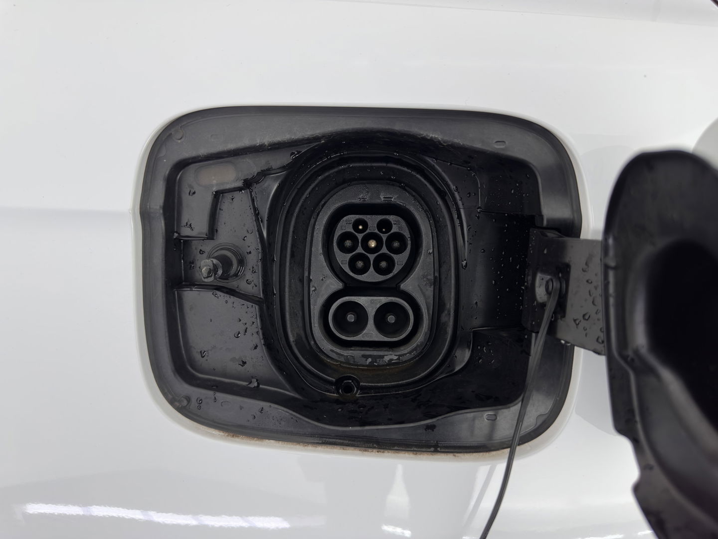 Škoda Enyaq iV 80 {SOH-90%} [ 3-Fase ] (INCL-BTW) *LEATHER-FABRIC | FULL-LED | DIGI-COCKPIT | CAMERA | KEYLESS | NAVI-FULLMAP | AMBIENT-LIGHT | ECC | HEATED-COMFORTSEATS | DAB+ | PDC | CRUISE | CARPLAY | TOWBAR | 19"ALU*