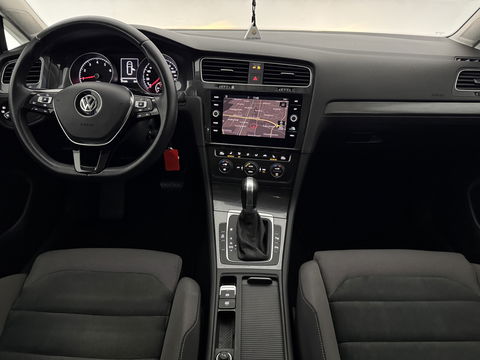 Volkswagen Golf Variant TSI | Camera | Adap. Cruise | Massage | Carplay | Trekh. | Stoelverw.