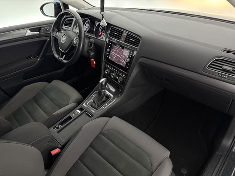 Volkswagen Golf Variant TSI | Camera | Adap. Cruise | Massage | Carplay | Trekh. | Stoelverw.