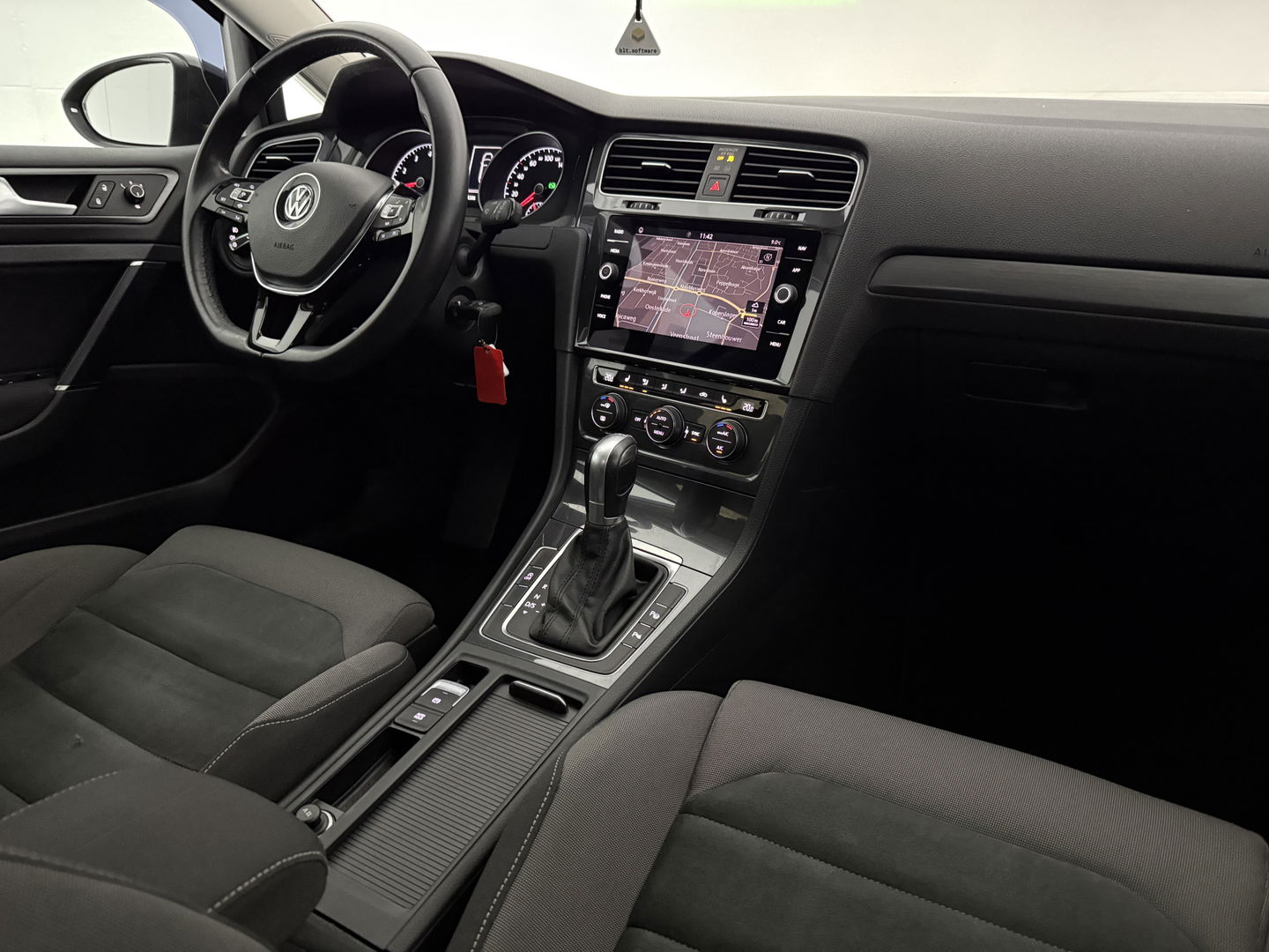 Volkswagen Golf Variant TSI | Camera | Adap. Cruise | Massage | Carplay | Trekh. | Stoelverw.