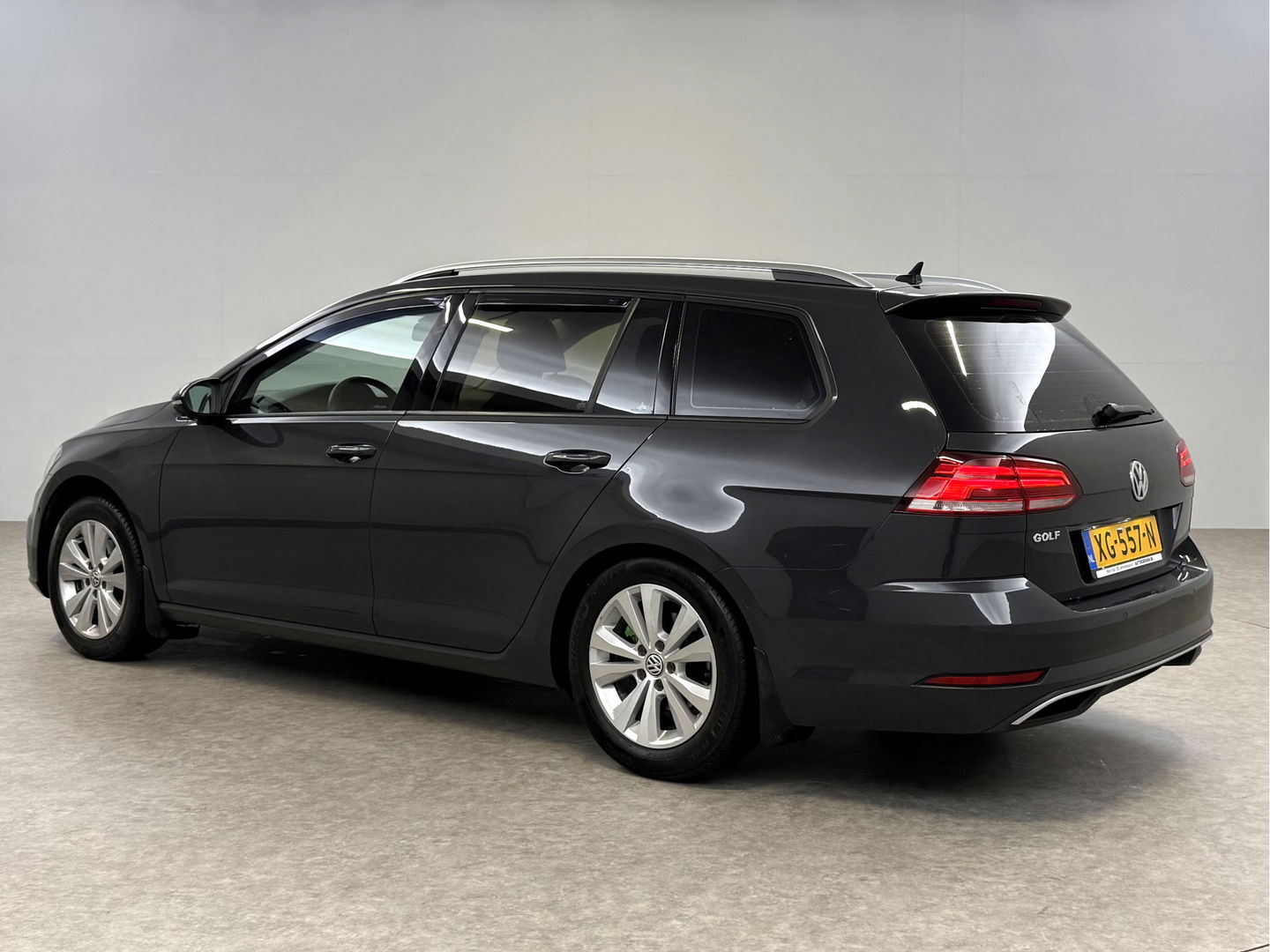 Volkswagen Golf Variant TSI | Camera | Adap. Cruise | Massage | Carplay | Trekh. | Stoelverw.