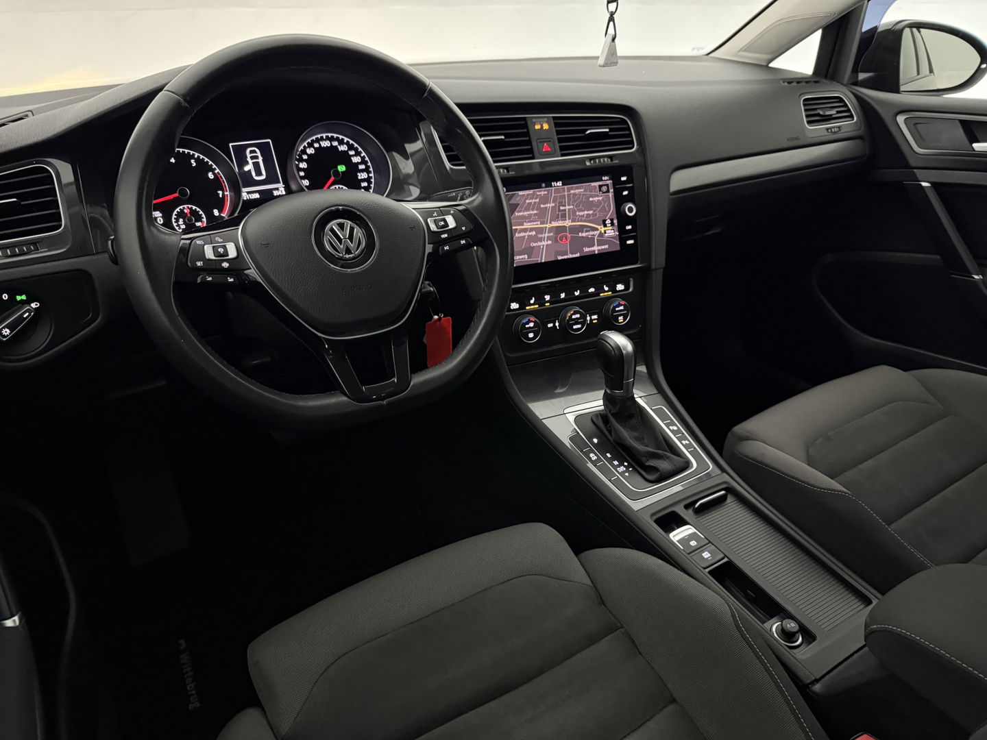 Volkswagen Golf Variant TSI | Camera | Adap. Cruise | Massage | Carplay | Trekh. | Stoelverw.