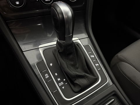 Volkswagen Golf Variant TSI | Camera | Adap. Cruise | Massage | Carplay | Trekh. | Stoelverw.