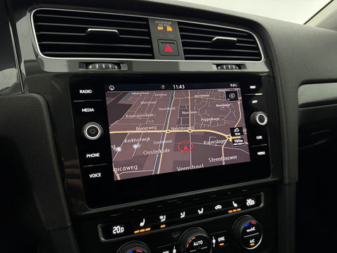 Volkswagen Golf Variant TSI | Camera | Adap. Cruise | Massage | Carplay | Trekh. | Stoelverw.