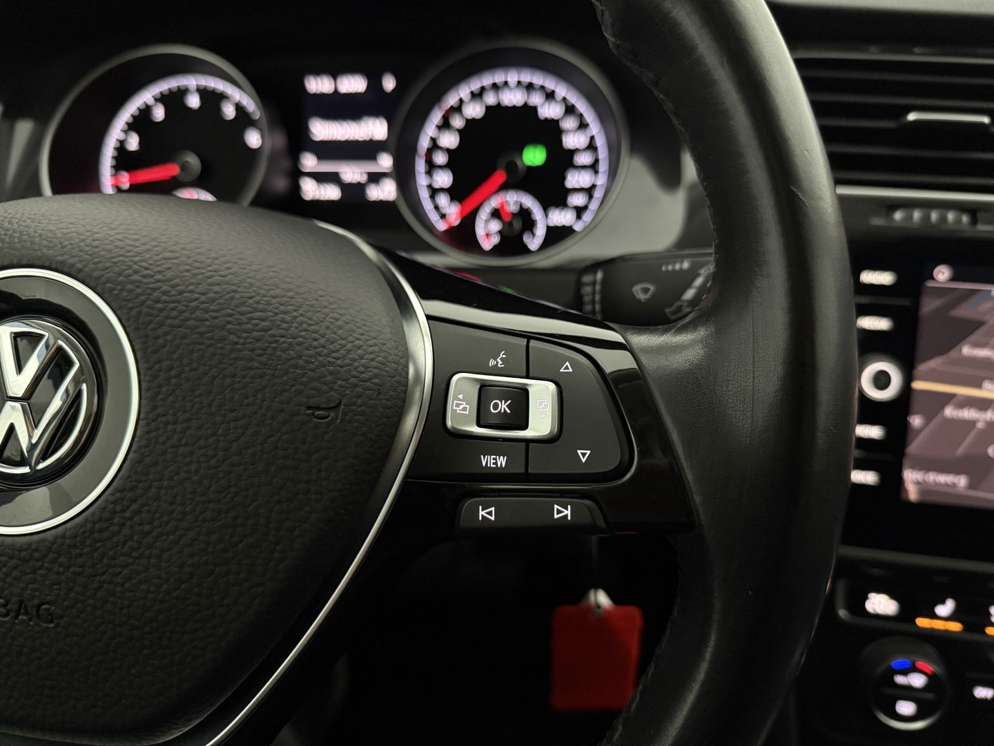 Volkswagen Golf Variant TSI | Camera | Adap. Cruise | Massage | Carplay | Trekh. | Stoelverw.