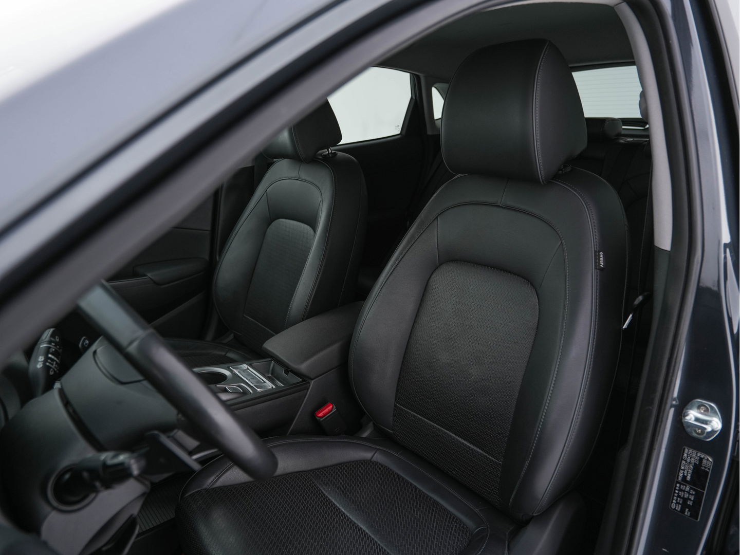 Hyundai KONA EV Premium 64 kWh ( Fase-3 ) { SOH-96%) (INCL-BTW) *AUT | HEAT-PUMP | NAVI-FULLMAP | KEYLESS | CAMERA | DAB | ECC | PDC | ADAPTIVE-CRUISE | CCS-FASTLOADER | LANE-ASSIST | HEATED-COMFORTSEATS | 17''ALU*