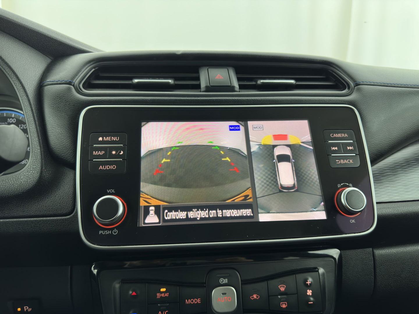 Nissan Leaf Tekna 40 kWh (SOH-83%) (INCL-BTW) *AUT | LUXURY-LEATHER | FULL-LED | BOSE-AUDIO | TOPVIEW | DAB | KEYLESS | NAVI-FULLMAP | DAB | HEATED-COMFORTSEATS | PRIVACY-GLASS | ADAPTIVE-CRUISE | 17''ALU*