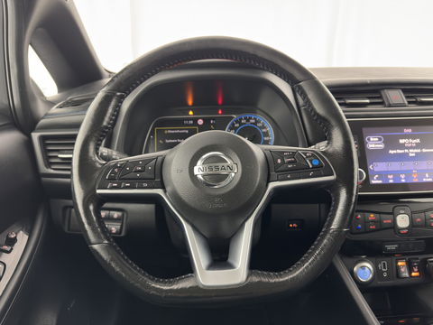Nissan Leaf Tekna 40 kWh (SOH-83%) (INCL-BTW) *AUT | LUXURY-LEATHER | FULL-LED | BOSE-AUDIO | TOPVIEW | DAB | KEYLESS | NAVI-FULLMAP | DAB | HEATED-COMFORTSEATS | PRIVACY-GLASS | ADAPTIVE-CRUISE | 17''ALU*