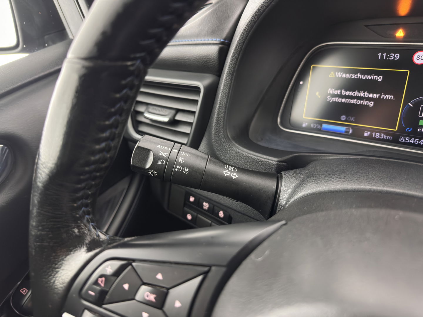 Nissan Leaf Tekna 40 kWh (SOH-83%) (INCL-BTW) *AUT | LUXURY-LEATHER | FULL-LED | BOSE-AUDIO | TOPVIEW | DAB | KEYLESS | NAVI-FULLMAP | DAB | HEATED-COMFORTSEATS | PRIVACY-GLASS | ADAPTIVE-CRUISE | 17''ALU*