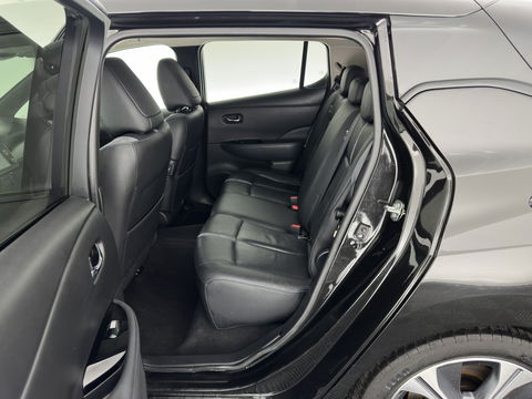 Nissan Leaf Tekna 40 kWh (SOH-83%) (INCL-BTW) *AUT | LUXURY-LEATHER | FULL-LED | BOSE-AUDIO | TOPVIEW | DAB | KEYLESS | NAVI-FULLMAP | DAB | HEATED-COMFORTSEATS | PRIVACY-GLASS | ADAPTIVE-CRUISE | 17''ALU*