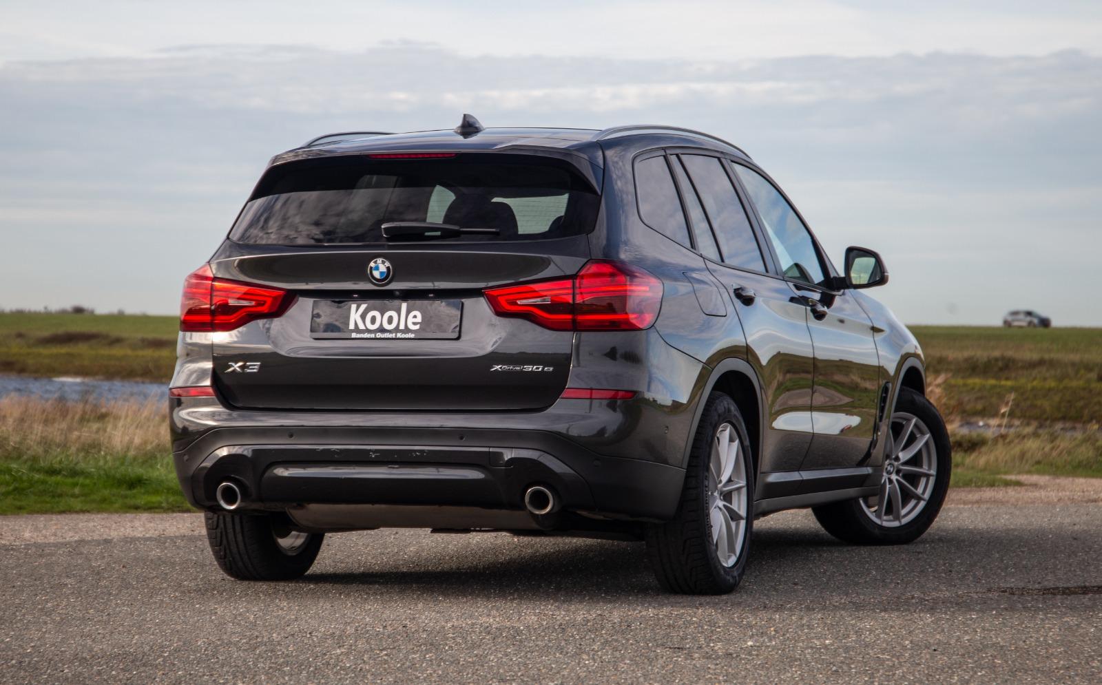 BMW X3 xDrive30e High Executive BRUIN LEER / PANORAMA DAK / AUTOMAAT / PLUG IN / CARPLAY / STOELVERWARMING