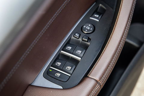 BMW X3 xDrive30e High Executive BRUIN LEER / PANORAMA DAK / AUTOMAAT / PLUG IN / CARPLAY / STOELVERWARMING