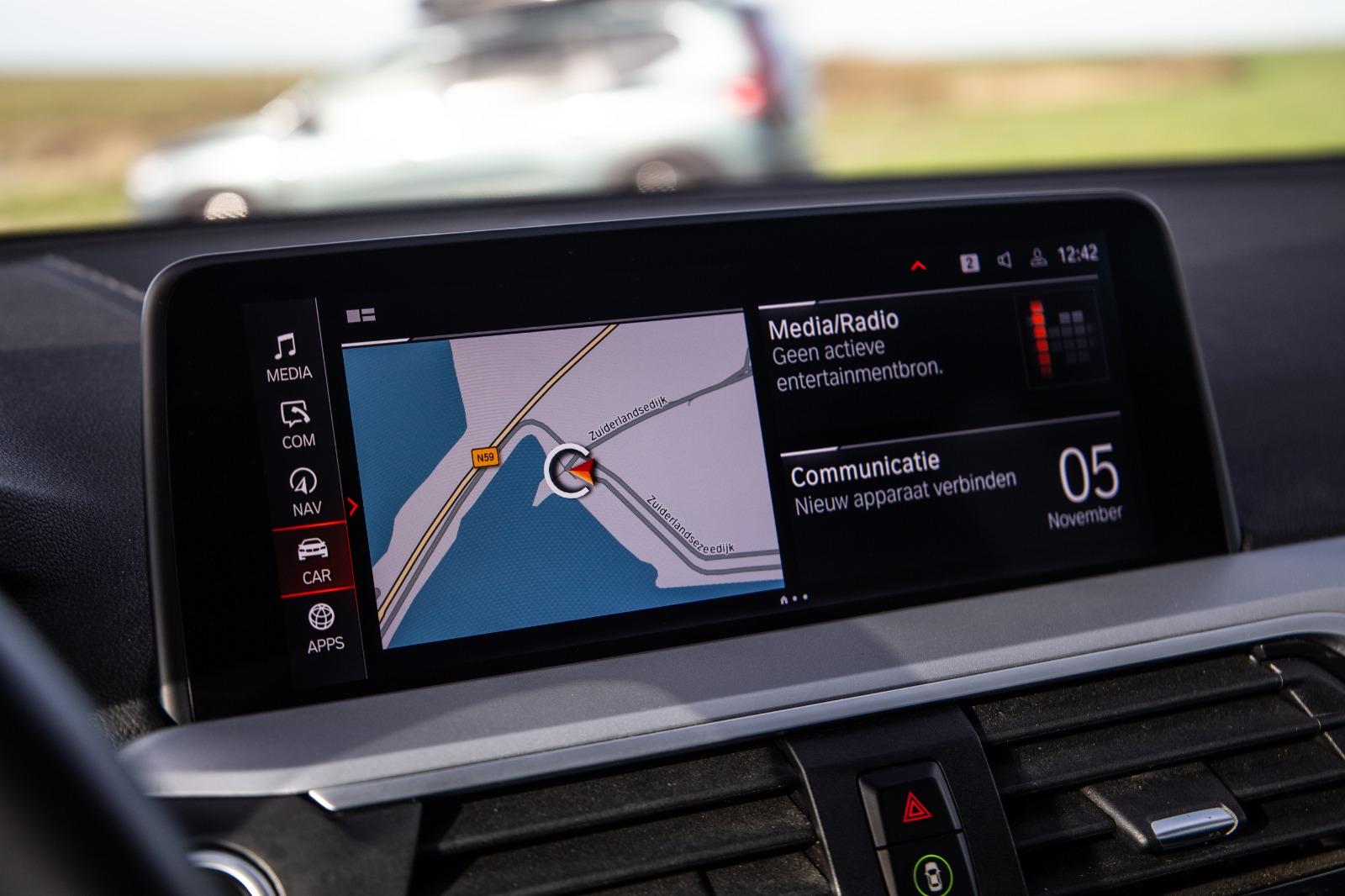 BMW X3 xDrive30e High Executive BRUIN LEER / PANORAMA DAK / AUTOMAAT / PLUG IN / CARPLAY / STOELVERWARMING