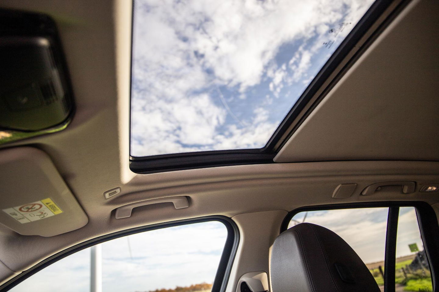 BMW X3 xDrive30e High Executive BRUIN LEER / PANORAMA DAK / AUTOMAAT / PLUG IN / CARPLAY / STOELVERWARMING