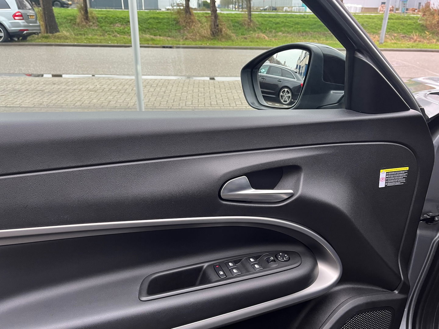 Jeep Avenger 54 kWh|ACC|Camera|Carplay|Keyless|Navi|Stoelverwarming|156PK