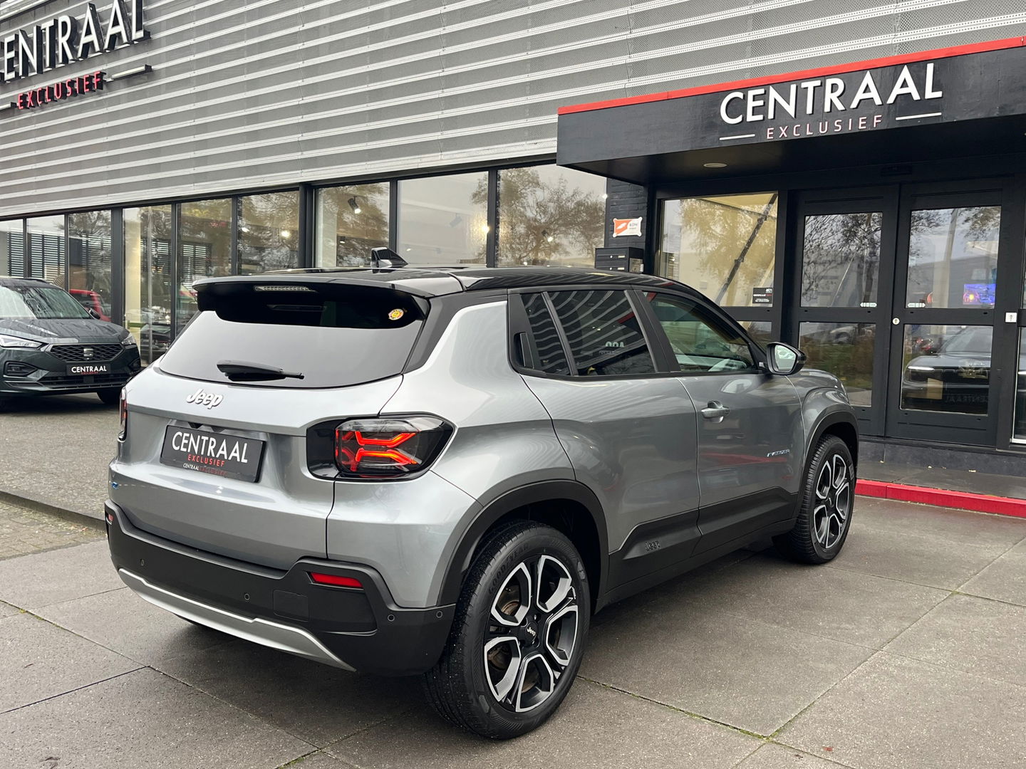 Jeep Avenger 54 kWh|ACC|Camera|Carplay|Keyless|Navi|Stoelverwarming|156PK