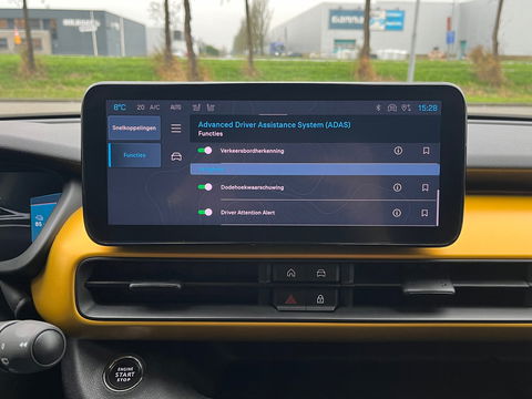 Jeep Avenger 54 kWh|ACC|Camera|Carplay|Keyless|Navi|Stoelverwarming|156PK