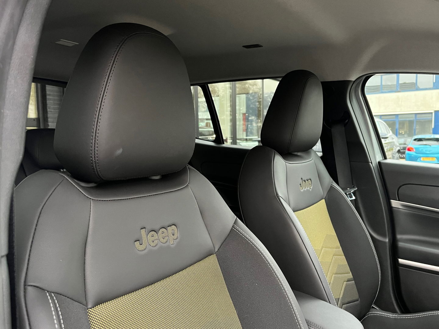 Jeep Avenger 54 kWh|ACC|Camera|Carplay|Keyless|Navi|Stoelverwarming|156PK