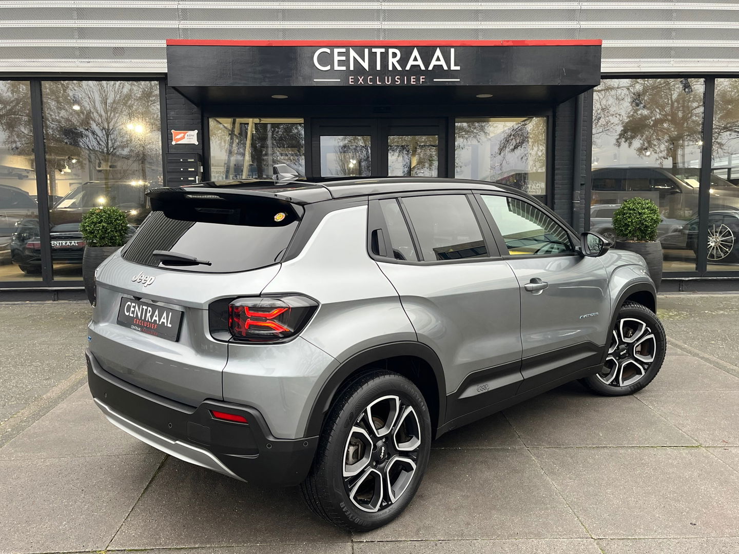 Jeep Avenger 54 kWh|ACC|Camera|Carplay|Keyless|Navi|Stoelverwarming|156PK