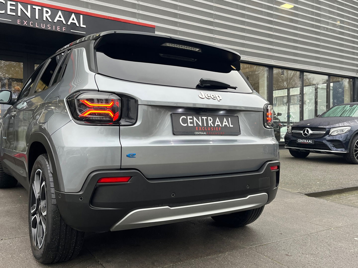 Jeep Avenger 54 kWh|ACC|Camera|Carplay|Keyless|Navi|Stoelverwarming|156PK