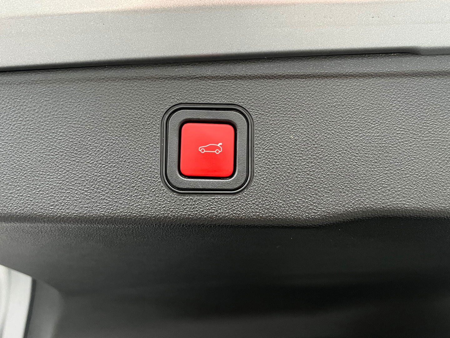 Jeep Avenger 54 kWh|ACC|Camera|Carplay|Keyless|Navi|Stoelverwarming|156PK