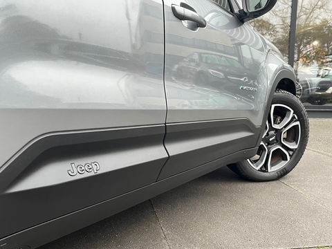 Jeep Avenger 54 kWh|ACC|Camera|Carplay|Keyless|Navi|Stoelverwarming|156PK