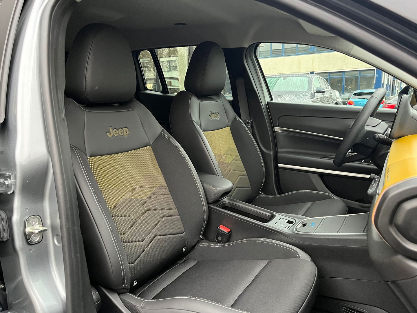 Jeep Avenger 54 kWh|ACC|Camera|Carplay|Keyless|Navi|Stoelverwarming|156PK