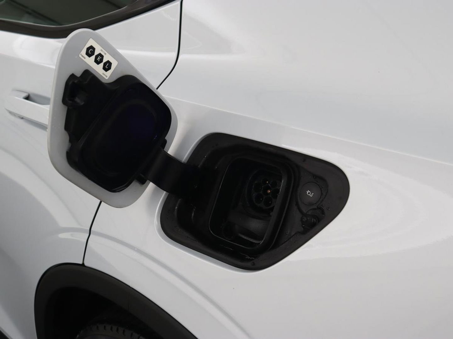 Polestar 2 Long Range Single Motor 78 kWh | Trekhaak | Stoelverwarming | Keyless | Full LED | Carplay | Navigatie | 19'' | Elektrische stoelen | Climate control | Parkeerhulp