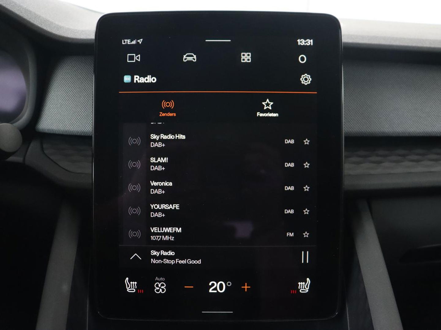 Polestar 2 Long Range Single Motor 78 kWh | Trekhaak | Stoelverwarming | Keyless | Full LED | Carplay | Navigatie | 19'' | Elektrische stoelen | Climate control | Parkeerhulp